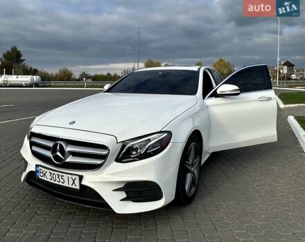 Білий Мерседес Е-Клас, об'ємом двигуна 1.99 л та пробігом 65 тис. км за 27499 $, фото 7 на Automoto.ua