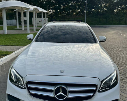 Білий Мерседес Е-Клас, об'ємом двигуна 1.99 л та пробігом 65 тис. км за 27499 $, фото 6 на Automoto.ua