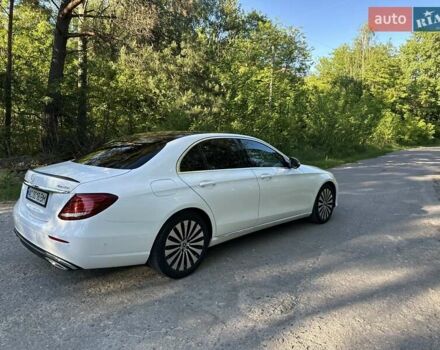 Белый Мерседес Е-Класс, объемом двигателя 2 л и пробегом 156 тыс. км за 28000 $, фото 8 на Automoto.ua