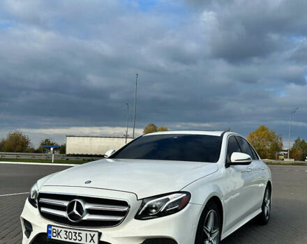 Білий Мерседес Е-Клас, об'ємом двигуна 1.99 л та пробігом 65 тис. км за 27499 $, фото 20 на Automoto.ua