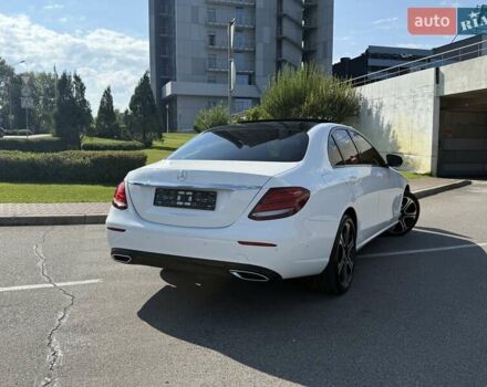Білий Мерседес Е-Клас, об'ємом двигуна 1.95 л та пробігом 117 тис. км за 31222 $, фото 25 на Automoto.ua