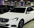 Белый Мерседес Е-Класс, объемом двигателя 2.2 л и пробегом 155 тыс. км за 8500 $, фото 1 на Automoto.ua