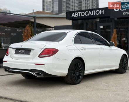 Білий Мерседес Е-Клас, об'ємом двигуна 1.95 л та пробігом 124 тис. км за 27000 $, фото 4 на Automoto.ua