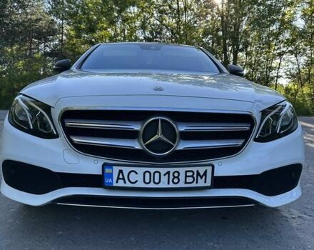 Белый Мерседес Е-Класс, объемом двигателя 2 л и пробегом 156 тыс. км за 28000 $, фото 12 на Automoto.ua