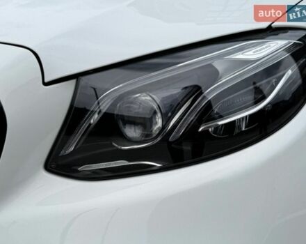 Белый Мерседес Е-Класс, объемом двигателя 1.95 л и пробегом 185 тыс. км за 30000 $, фото 9 на Automoto.ua