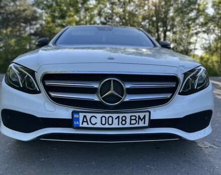 Белый Мерседес Е-Класс, объемом двигателя 2 л и пробегом 156 тыс. км за 28000 $, фото 11 на Automoto.ua