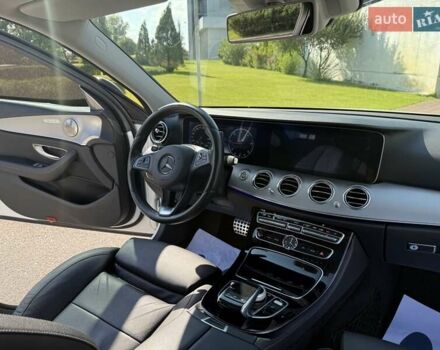 Білий Мерседес Е-Клас, об'ємом двигуна 1.95 л та пробігом 117 тис. км за 31222 $, фото 44 на Automoto.ua