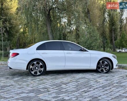 Белый Мерседес Е-Класс, объемом двигателя 1.95 л и пробегом 170 тыс. км за 30999 $, фото 52 на Automoto.ua