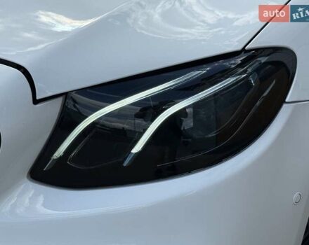 Белый Мерседес Е-Класс, объемом двигателя 1.99 л и пробегом 99 тыс. км за 29700 $, фото 7 на Automoto.ua