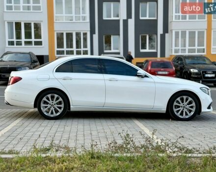 Белый Мерседес Е-Класс, объемом двигателя 1.95 л и пробегом 96 тыс. км за 25999 $, фото 14 на Automoto.ua