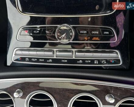Білий Мерседес Е-Клас, об'ємом двигуна 3 л та пробігом 86 тис. км за 32490 $, фото 22 на Automoto.ua
