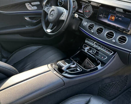 Белый Мерседес Е-Класс, объемом двигателя 2 л и пробегом 94 тыс. км за 34999 $, фото 19 на Automoto.ua