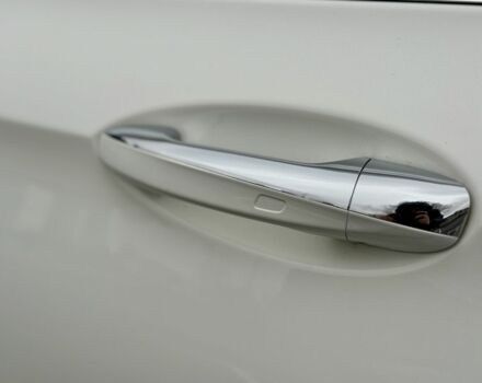 Білий Мерседес Е-Клас, об'ємом двигуна 2 л та пробігом 99 тис. км за 31900 $, фото 6 на Automoto.ua