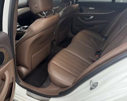 Белый Мерседес Е-Класс, объемом двигателя 2 л и пробегом 89 тыс. км за 33499 $, фото 18 на Automoto.ua