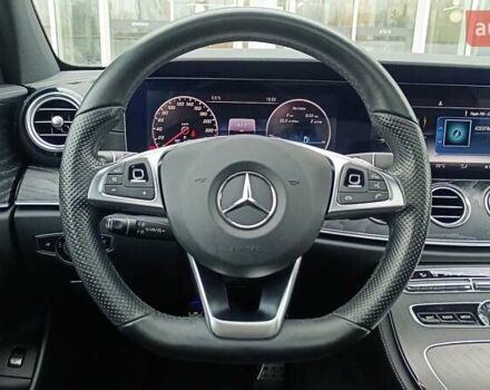 Белый Мерседес Е-Класс, объемом двигателя 1.99 л и пробегом 194 тыс. км за 27856 $, фото 7 на Automoto.ua