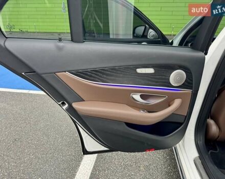 Білий Мерседес Е-Клас, об'ємом двигуна 1.95 л та пробігом 99 тис. км за 31900 $, фото 40 на Automoto.ua