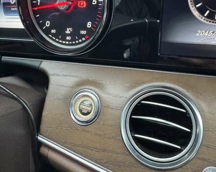 Белый Мерседес Е-Класс, объемом двигателя 2 л и пробегом 89 тыс. км за 33499 $, фото 16 на Automoto.ua