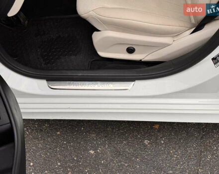 Білий Мерседес Е-Клас, об'ємом двигуна 1.99 л та пробігом 141 тис. км за 26950 $, фото 31 на Automoto.ua