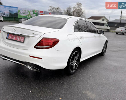 Білий Мерседес Е-Клас, об'ємом двигуна 1.99 л та пробігом 141 тис. км за 26950 $, фото 6 на Automoto.ua