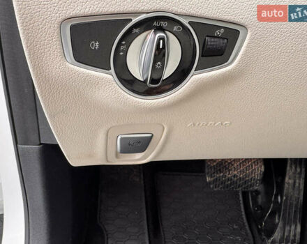 Білий Мерседес Е-Клас, об'ємом двигуна 1.99 л та пробігом 141 тис. км за 26950 $, фото 36 на Automoto.ua