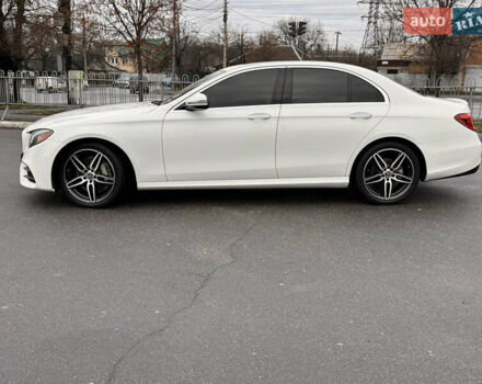 Білий Мерседес Е-Клас, об'ємом двигуна 1.99 л та пробігом 141 тис. км за 26950 $, фото 9 на Automoto.ua