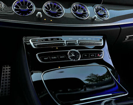 Білий Мерседес Е-Клас, об'ємом двигуна 3 л та пробігом 117 тис. км за 40500 $, фото 48 на Automoto.ua