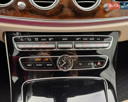 Білий Мерседес Е-Клас, об'ємом двигуна 1.99 л та пробігом 141 тис. км за 26950 $, фото 42 на Automoto.ua