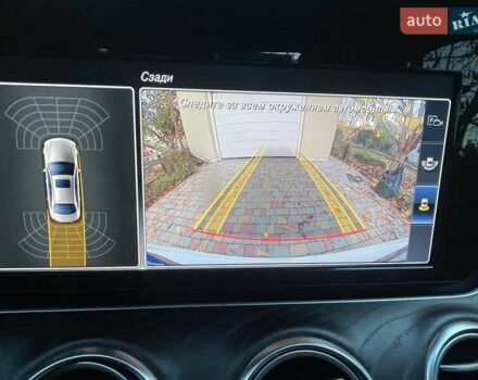 Білий Мерседес Е-Клас, об'ємом двигуна 1.99 л та пробігом 74 тис. км за 30000 $, фото 28 на Automoto.ua