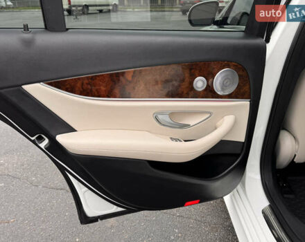 Білий Мерседес Е-Клас, об'ємом двигуна 1.99 л та пробігом 141 тис. км за 26950 $, фото 44 на Automoto.ua