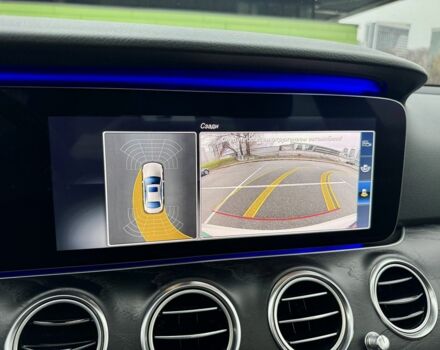 Білий Мерседес Е-Клас, об'ємом двигуна 2 л та пробігом 99 тис. км за 31900 $, фото 20 на Automoto.ua