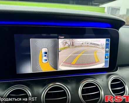 Белый Мерседес Е-Класс, объемом двигателя 2 л и пробегом 99 тыс. км за 31900 $, фото 12 на Automoto.ua