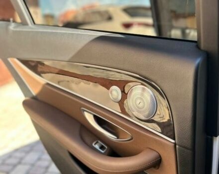 Белый Мерседес Е-Класс, объемом двигателя 1.99 л и пробегом 124 тыс. км за 30700 $, фото 17 на Automoto.ua