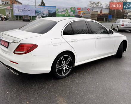 Білий Мерседес Е-Клас, об'ємом двигуна 1.99 л та пробігом 141 тис. км за 26950 $, фото 5 на Automoto.ua