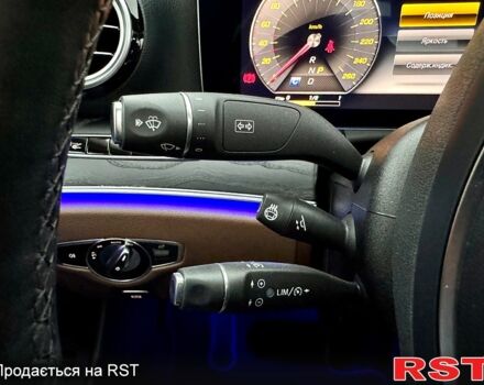 Белый Мерседес Е-Класс, объемом двигателя 2 л и пробегом 99 тыс. км за 31900 $, фото 13 на Automoto.ua