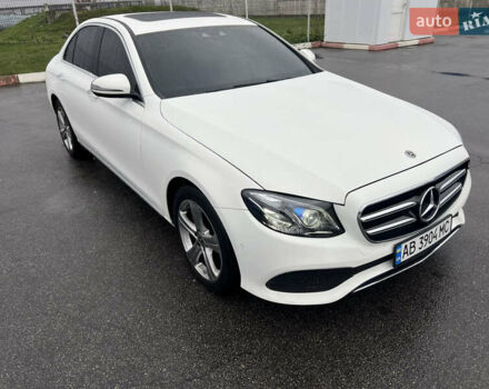 Белый Мерседес Е-Класс, объемом двигателя 1.95 л и пробегом 125 тыс. км за 28500 $, фото 9 на Automoto.ua