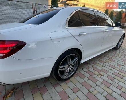 Білий Мерседес Е-Клас, об'ємом двигуна 2 л та пробігом 76 тис. км за 30000 $, фото 17 на Automoto.ua