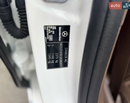 Белый Мерседес Е-Класс, объемом двигателя 2 л и пробегом 89 тыс. км за 33499 $, фото 26 на Automoto.ua