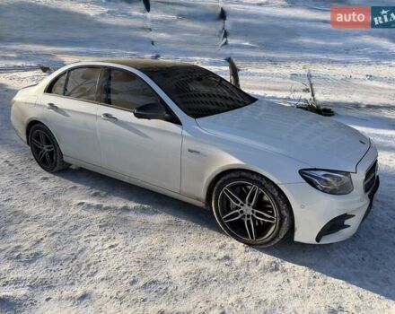 Белый Мерседес Е-Класс, объемом двигателя 3 л и пробегом 53 тыс. км за 37000 $, фото 6 на Automoto.ua