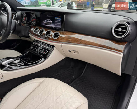 Білий Мерседес Е-Клас, об'ємом двигуна 1.99 л та пробігом 141 тис. км за 26950 $, фото 67 на Automoto.ua