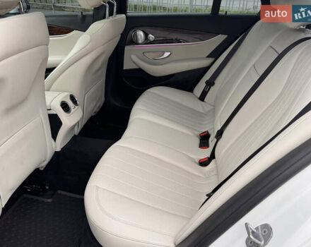 Білий Мерседес Е-Клас, об'ємом двигуна 1.99 л та пробігом 141 тис. км за 26950 $, фото 45 на Automoto.ua