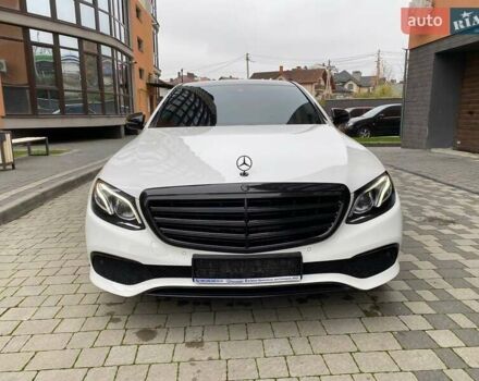 Белый Мерседес Е-Класс, объемом двигателя 2 л и пробегом 213 тыс. км за 29900 $, фото 31 на Automoto.ua