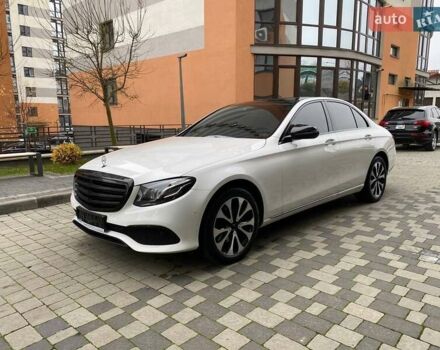 Белый Мерседес Е-Класс, объемом двигателя 2 л и пробегом 213 тыс. км за 29900 $, фото 8 на Automoto.ua