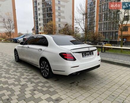 Белый Мерседес Е-Класс, объемом двигателя 2 л и пробегом 213 тыс. км за 29900 $, фото 16 на Automoto.ua