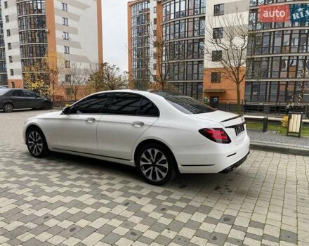 Белый Мерседес Е-Класс, объемом двигателя 2 л и пробегом 213 тыс. км за 29900 $, фото 14 на Automoto.ua