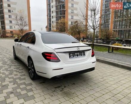 Белый Мерседес Е-Класс, объемом двигателя 2 л и пробегом 213 тыс. км за 29900 $, фото 17 на Automoto.ua