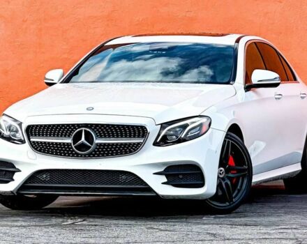 Белый Мерседес Е-Класс, объемом двигателя 2 л и пробегом 45 тыс. км за 7600 $, фото 2 на Automoto.ua