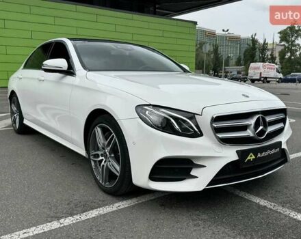Белый Мерседес Е-Класс, объемом двигателя 1.6 л и пробегом 42 тыс. км за 40500 $, фото 1 на Automoto.ua