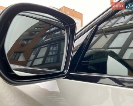 Белый Мерседес Е-Класс, объемом двигателя 2 л и пробегом 213 тыс. км за 29900 $, фото 37 на Automoto.ua