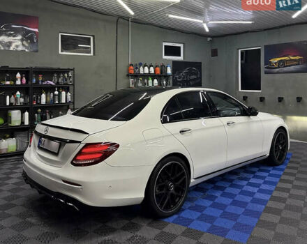 Белый Мерседес Е-Класс, объемом двигателя 1.95 л и пробегом 191 тыс. км за 30000 $, фото 14 на Automoto.ua