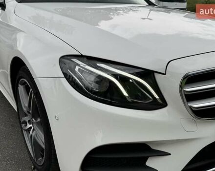 Белый Мерседес Е-Класс, объемом двигателя 1.6 л и пробегом 42 тыс. км за 40500 $, фото 35 на Automoto.ua